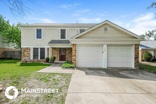 4014 Orchard Hill Dr, Unit Unit 136 in Arlington, TX - Building Photo
