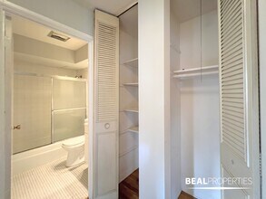 510 W Briar Pl in Chicago, IL - Building Photo - Building Photo