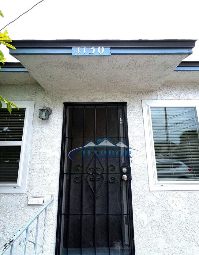 1128-1132 S Mesa St in Los Angeles, CA - Building Photo - Building Photo
