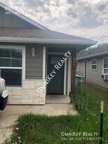804 N Broughton St in Sherman, TX - Building Photo