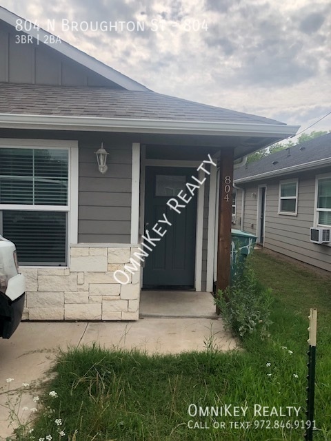 property at 804 N Broughton St