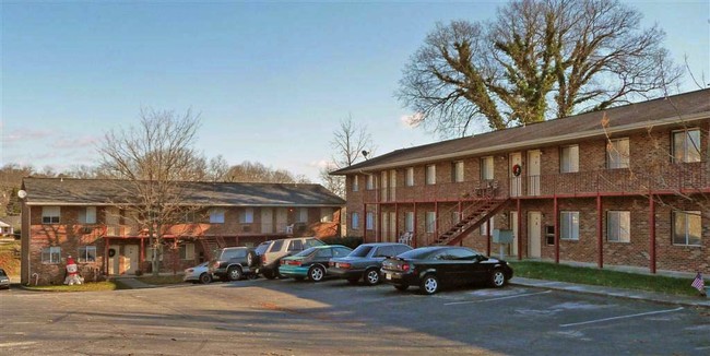 Fountainbrook Apartments in Knoxville, TN - Building Photo - Building Photo