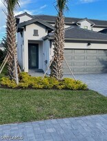 7608 Morgan Way in Naples, FL - Building Photo
