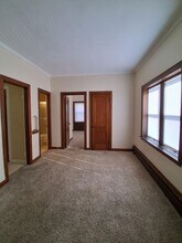 903 18th Ave in Moline, IL - Building Photo - Building Photo