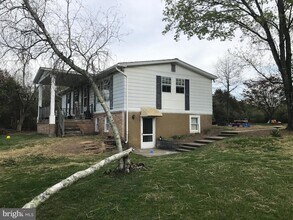 3218 Fennel Rd in Pennsburg, PA - Building Photo - Building Photo