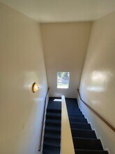 6773 Del Playa Dr in Goleta, CA - Building Photo - Building Photo