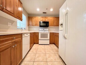 12000 Rain Brook Ave in Ft. Myers, FL - Building Photo - Building Photo