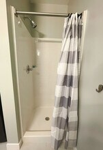 2530 University Ave-Unit -SI ID1036854P in Des Moines, IA - Foto de edificio - Building Photo