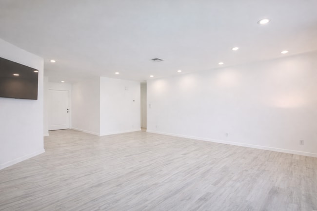 property at 1966 Rockledge Dr