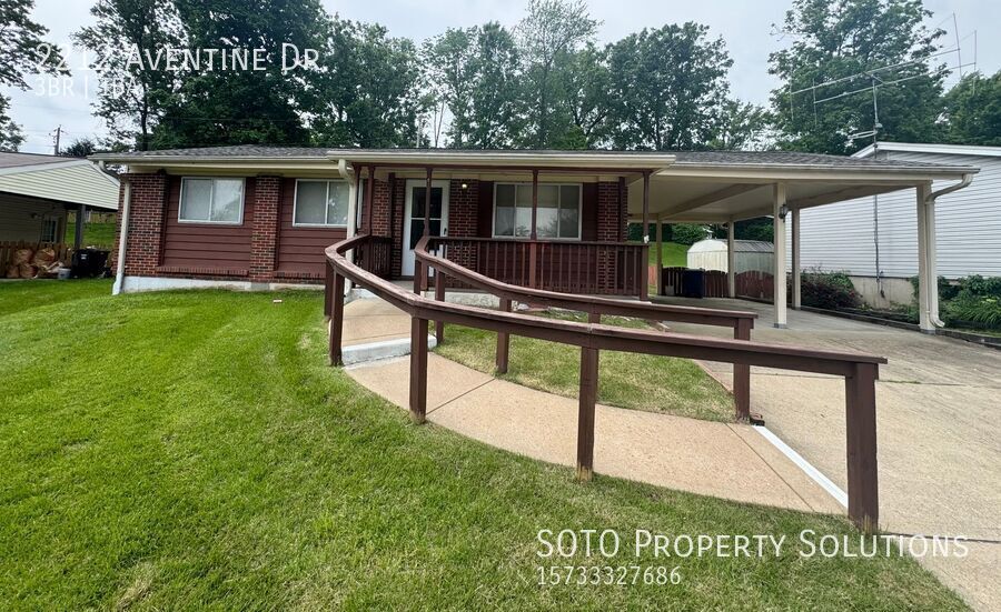 2212 Aventine Dr in Fenton, MO - Building Photo