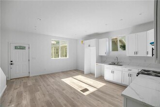 20538 Enadia Way in Los Angeles, CA - Building Photo - Building Photo