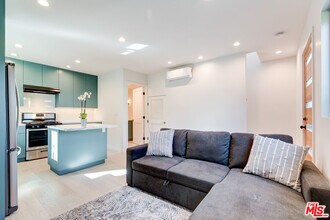 12153 Palms Blvd in Los Angeles, CA - Building Photo - Building Photo