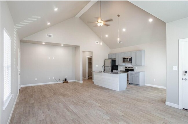 815 Vly Oaks Ln in Centerton, AR - Building Photo - Building Photo