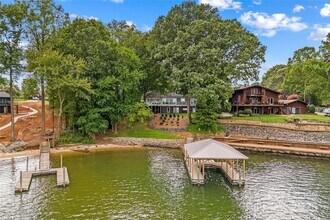 9598 Riviera Dr in Lake Norman of Catawba, NC - Building Photo - Building Photo
