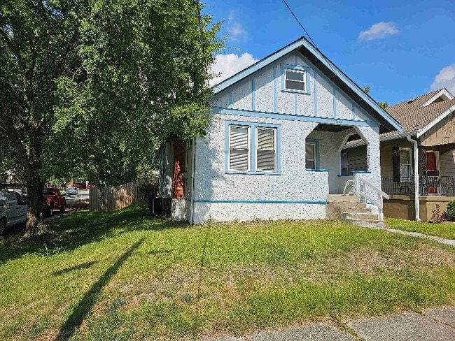 7000 Palmetto St in Cincinnati, OH - Building Photo - Building Photo