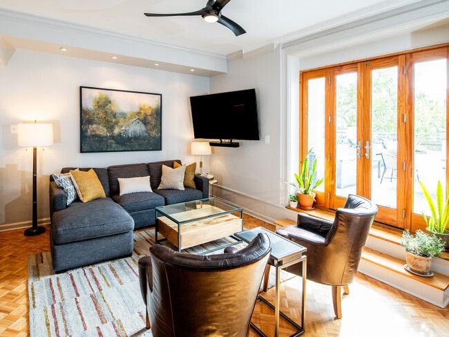 1851 Columbia Rd NW, Unit 200 in Washington, DC - Building Photo - Building Photo