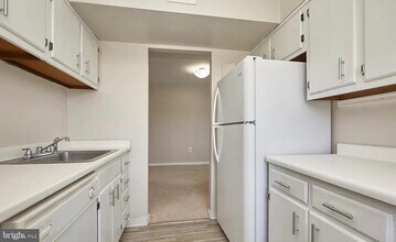 9483 Fairfax Blvd-Unit -303 in Fairfax, VA - Building Photo - Building Photo