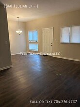 1840 J Julian Ln in Charlotte, NC - Foto de edificio - Building Photo