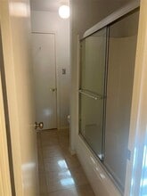 1515 W Braker Ln in Austin, TX - Building Photo - Building Photo