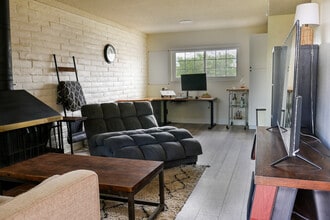 6800 E Tennessee, Unit 433 in Denver, CO - Building Photo - Building Photo