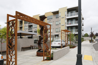 The Rose East & West Apartments in Portland, OR - Building Photo - Building Photo