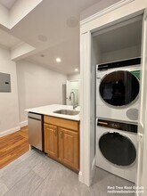 35 Park Dr, Unit 16 in Boston, MA - Building Photo - Building Photo