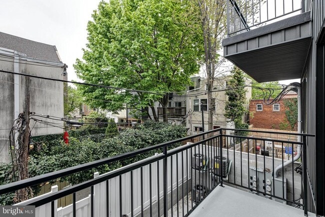 705 S 19th St in Philadelphia, PA - Building Photo - Building Photo