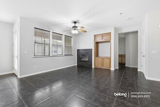 4000 Innovator Dr in Sacramento, CA - Foto de edificio - Building Photo