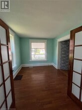 592 Peel St in Woodstock, ON - Building Photo - Building Photo