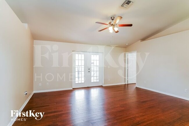 17389 Kentucky Rd in Ft. Myers, FL - Building Photo - Building Photo