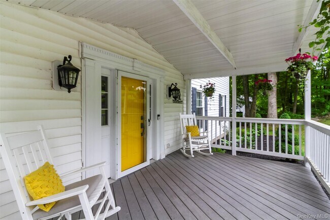 4 Plum Tree Ct in Brewster, NY - Building Photo - Building Photo