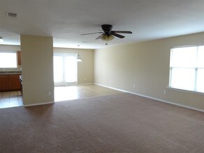 108 Thoroughbred Dr in Krum, TX - Building Photo - Building Photo