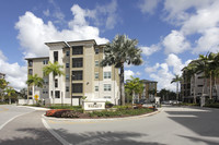 Marquis Coral Springs in Coral Springs, FL - Building Photo - Building Photo