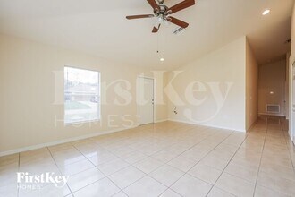 317 Apartment St in Lehigh Acres, FL - Building Photo - Building Photo