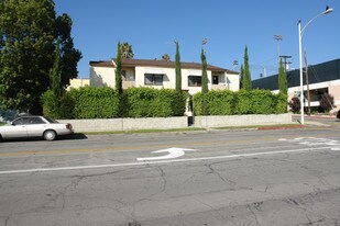 1100 N 3rd St in Burbank, CA - Building Photo
