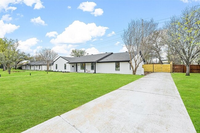 12417 Quincy Ln in Dallas, TX - Building Photo - Building Photo