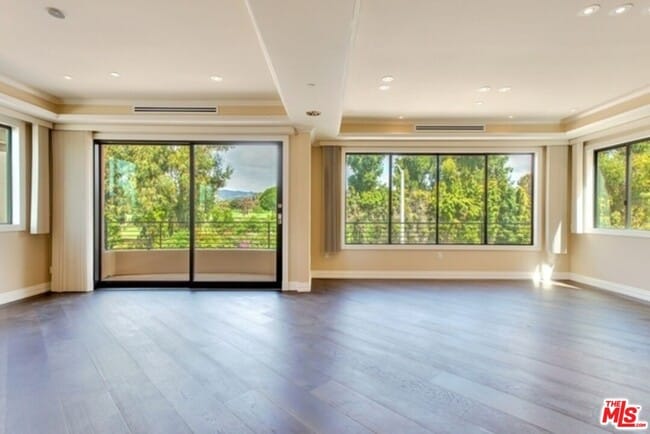 12234 Montana Ave in Los Angeles, CA - Building Photo - Building Photo