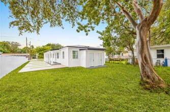 5509 NW 5th Ct, Unit 2 in Miami, FL - Building Photo - Building Photo