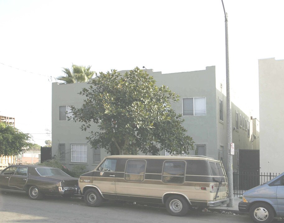 1478 Henderson Ave in Long Beach, CA - Foto de edificio