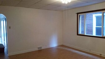 3221 Joe Hammer Sq in Pittsburgh, PA - Building Photo