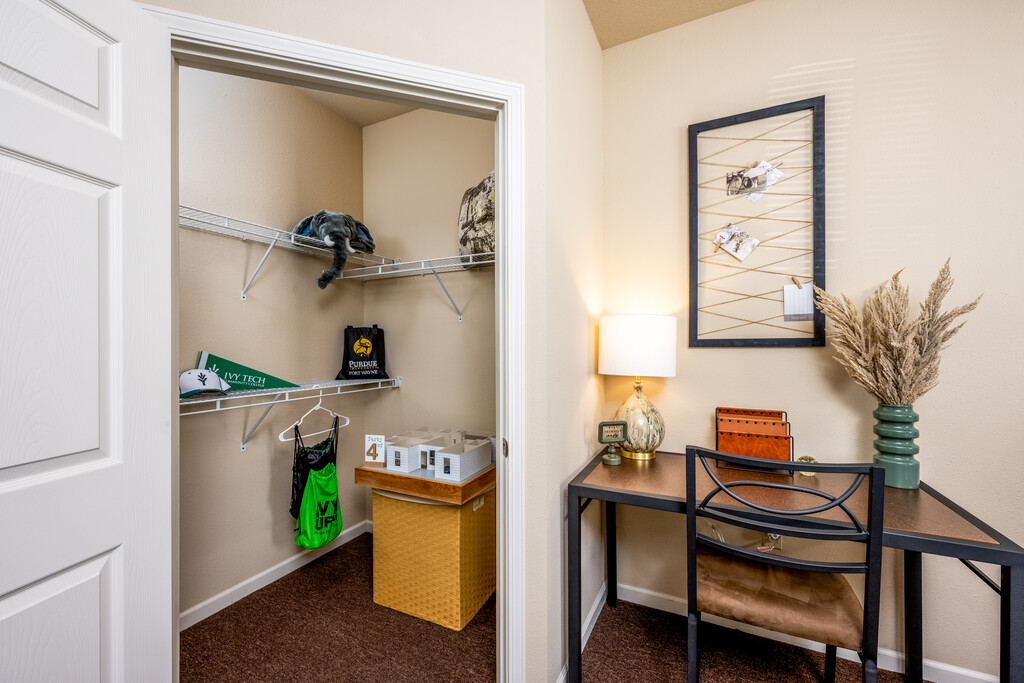 St Joe Place Apartments in Fort Wayne, IN