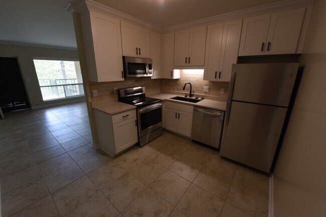 57 Hanover Cir in Birmingham, AL - Building Photo - Building Photo