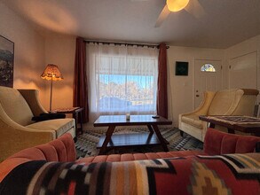 9402 Claremont Ave NE in Albuquerque, NM - Building Photo - Building Photo