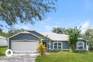 10612 Cedar Forest Cir in Clermont, FL - Building Photo