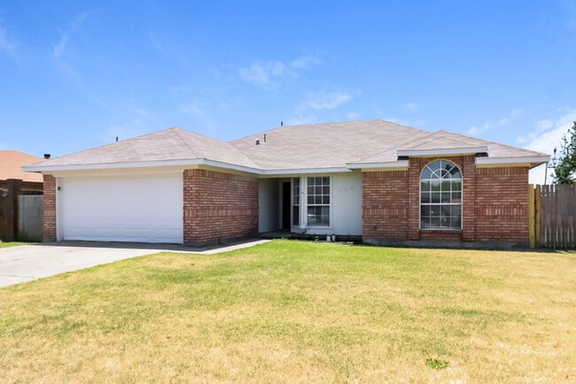 404 Ridge Dr in Everman, TX - Foto de edificio - Building Photo