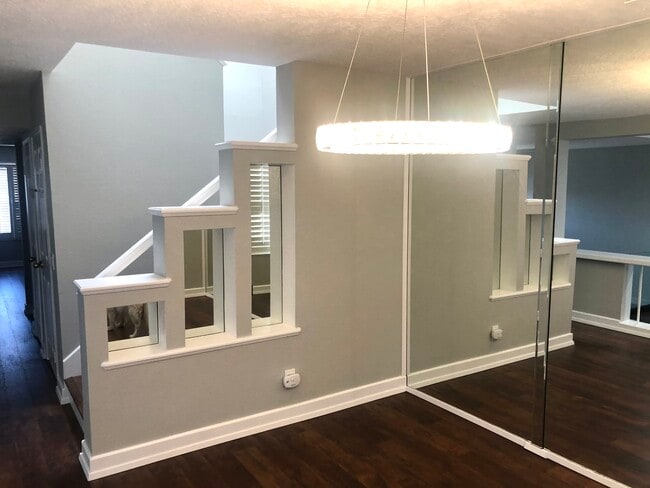 property at 20950 Oxnard St