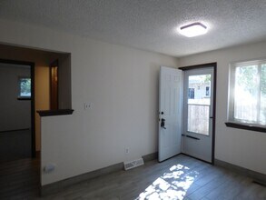 251-253 St Clair Ave in Longmont, CO - Building Photo - Building Photo