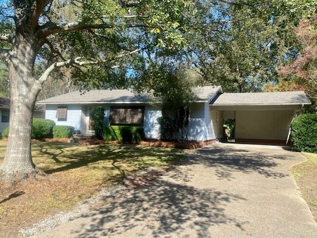 1510 Wilhurst St in Jackson, MS - Building Photo - Building Photo