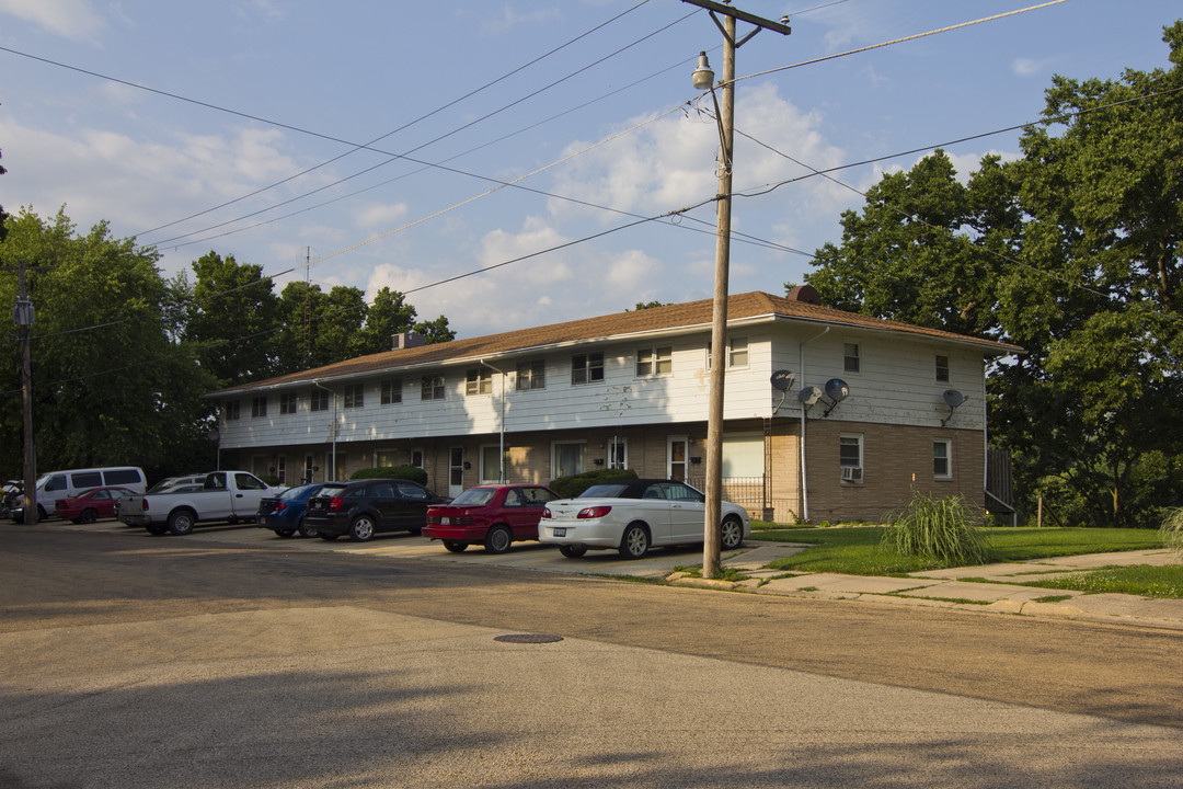 401 N 3rd St in Oregon, IL - Building Photo