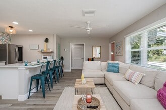 617 26th St W in Bradenton, FL - Building Photo - Building Photo